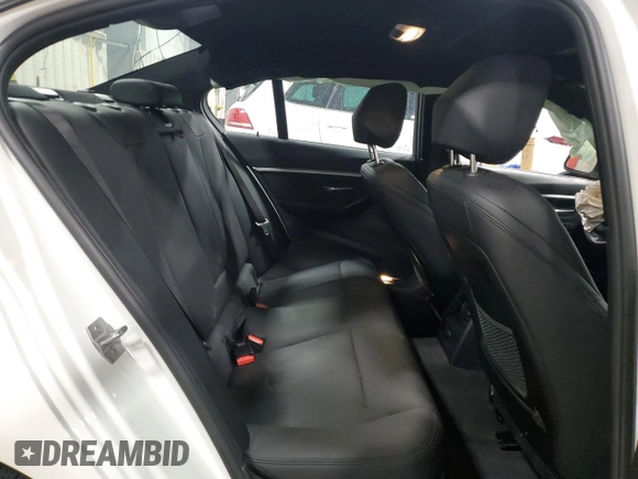 2018 BMW 3 Series 330i xDrive with VIN WBA8D9G5XJNU72561, listed as a Copart auction lot 55093355 with 28,411 mi miles and Salvage title. Bid and sale history available at DreamBid. Image 10.