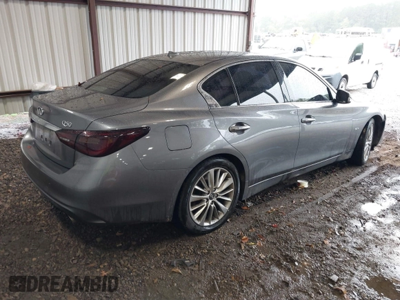 2019 Infiniti Q50 3.0t Signature Edition with VIN JN1EV7APXKM519048, listed as a IAAI auction lot 40445241 with 99,705 mi miles. Bid and sale history available at carsss.com. Image 4.