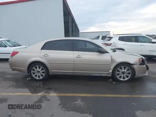 2008 Toyota Avalon XL with VIN 4T1BK36BX8U261553, listed as a IAAI auction lot 41382471 with 148,013 mi miles and . Bid and sale history available at carsss.com. Image 13.
