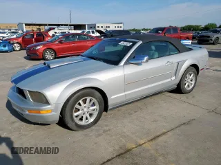 2008 Ford Mustang Deluxe z VIN 1ZVHT84NX85201463, wystawiony jako Copart lot #55823485 z przebiegiem 197 944 mil mil oraz Czysty tytuł • Clean title. Historia ofert i sprzedaży dostępna na DreamBid. Obrazek 1.