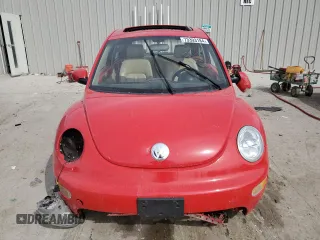 2004 Volkswagen New Beetle Coupe GLS with VIN 3VWCK31C94M414749, listed as a Copart auction lot 73393184 with 150,094 mi miles and Non Repairable. Bid and sale history available at carsss.com. Image 5.