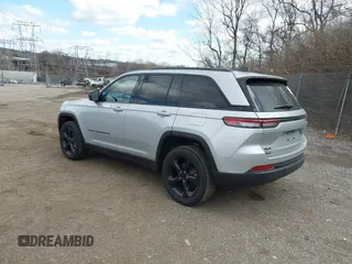 2023 Jeep Grand Cherokee Laredo with VIN 1C4RJHAG2PC660418, listed as a IAAI auction lot 41693879 with 4,295 mi miles and . Bid and sale history available at DreamBid. Image 3.