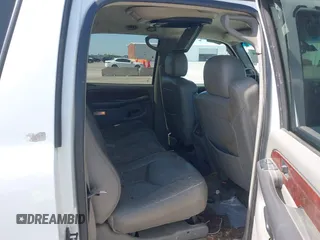 2003 Chevrolet Suburban LS with VIN 3GNEC16Z33G335608, listed as a IAAI auction lot 42017008 with 305,673 mi miles and . Bid and sale history available at DreamBid. Image 8.