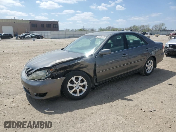 2005 Toyota Camry LE with VIN 4T1BF32K85U614653, listed as a Copart auction lot 52860195 with 156,675 mi miles and Salvage Title. Bid and sale history available at DreamBid. Image 1.
