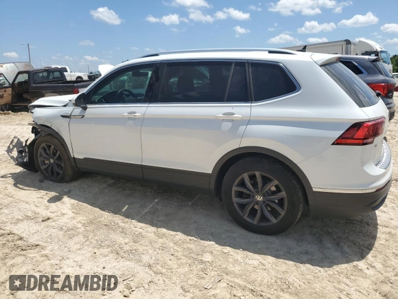 2023 Volkswagen Tiguan SE с VIN 3VVNB7AX0PM120846, выставлен на аукционе Copart как лот 62089755 с пробегом 30 452 миль миль и Списание • Salvage title. История ставок и продаж доступна на DreamBid. Изображение 2.