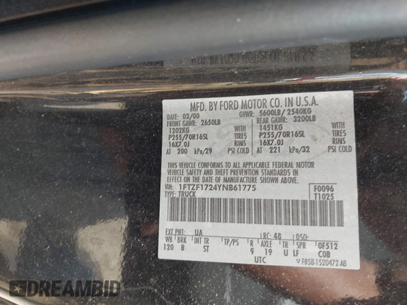 2000 Ford F-150 XL z VIN 1FTZF1724YNB61775, wystawiony jako IAAI lot #42580708 z przebiegiem 164 798 mil mil oraz . Historia ofert i sprzedaży dostępna na DreamBid. Obrazek 9.