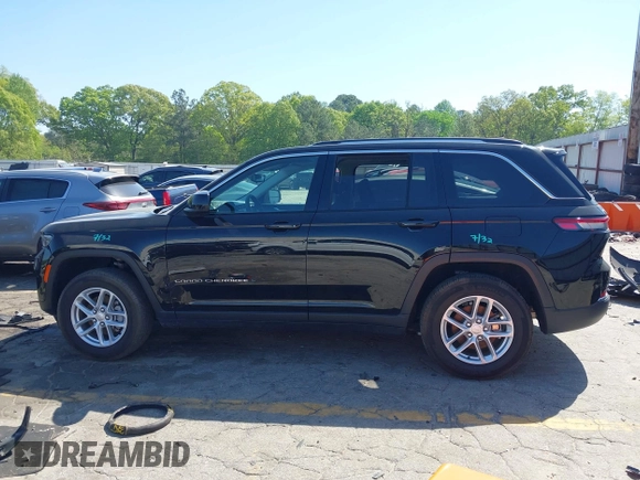 2023 Jeep Grand Cherokee Laredo with VIN 1C4RJHAG7P8910819, listed as a IAAI auction lot 42025847 with 30,368 mi miles and . Bid and sale history available at DreamBid. Image 14.