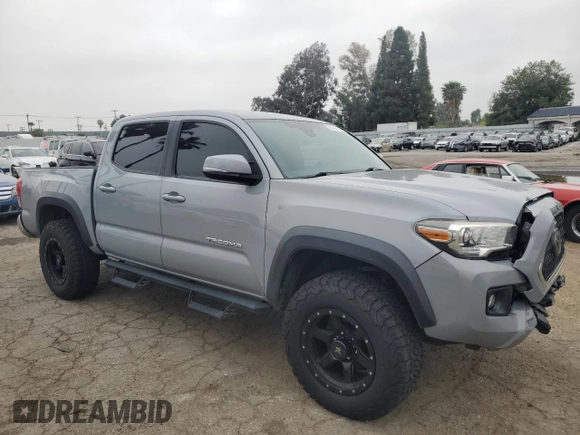 2018 Toyota Tacoma SR5 z VIN 3TMAZ5CN8JM063442, wystawiony jako Copart lot #55141725 z przebiegiem 110 926 mil mil oraz Szkoda całkowita • Salvage title. Historia ofert i sprzedaży dostępna na DreamBid. Obrazek 4.