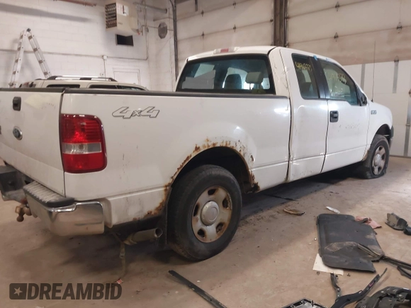 2006 Ford F-150 XLT with VIN 1FTPX14V76FA73829, listed as a IAAI auction lot 41963373 with 158,001 mi miles. Bid and sale history available at carsss.com. Image 4.
