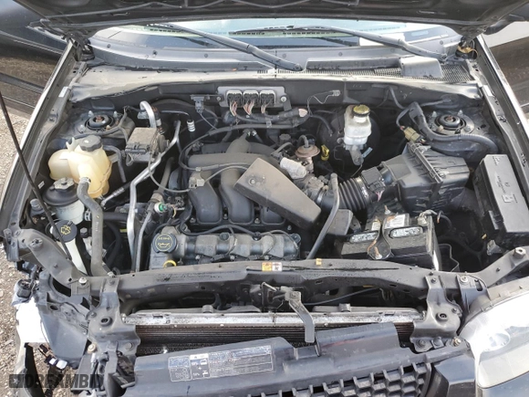 2007 Ford Escape Limited with VIN 1FMYU04107KA09821, listed as a Copart auction lot 87005094 with 151,897 mi miles and Salvage Title. Bid and sale history available at carsss.com. Image 12.