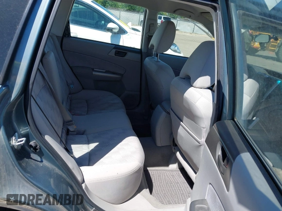 2010 Subaru Forester X с VIN JF2SH6AC0AH700487, выставлен на аукционе IAAI как лот 42374126 с пробегом 93 207 миль миль и . История ставок и продаж доступна на DreamBid. Изображение 8.