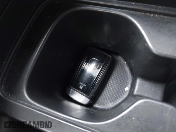 2019 Acura RDX with VIN 5J8TC2H32KL034958, listed as a IAAI auction lot 41737289 with 59,523 mi miles. Bid and sale history available at carsss.com. Image 11.