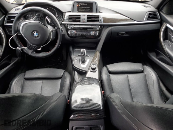 2016 BMW 3 Series 328i xDrive z VIN WBA8E3C58GK501954, wystawiony jako Copart lot #57365135 z przebiegiem 134 024 mil mil oraz Szkoda całkowita • Salvage title. Historia ofert i sprzedaży dostępna na DreamBid. Obrazek 8.