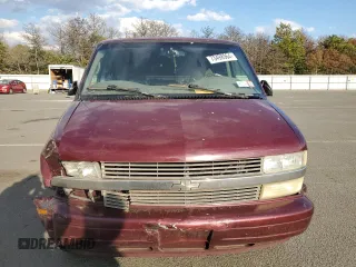 2003 Chevrolet Astro z VIN 1GNDM19X53B126723, wystawiony jako Copart lot #73498964 z przebiegiem 250 015 mil mil oraz Nie do naprawy. Historia ofert i sprzedaży dostępna na DreamBid. Obrazek 5.