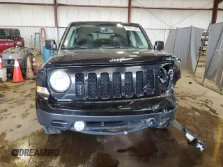 2016 Jeep Patriot Latitude with VIN 1C4NJRFB3GD719472, listed as a Copart auction lot 63571245 with 175,900 mi miles and Salvage title. Bid and sale history available at DreamBid. Image 5.