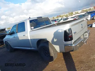 2015 Ram 1500 Big Horn z VIN 1C6RR7LM1FS728001, wystawiony jako IAAI lot #41421255 z przebiegiem 125 037 mil mil oraz . Historia ofert i sprzedaży dostępna na DreamBid. Obrazek 14.