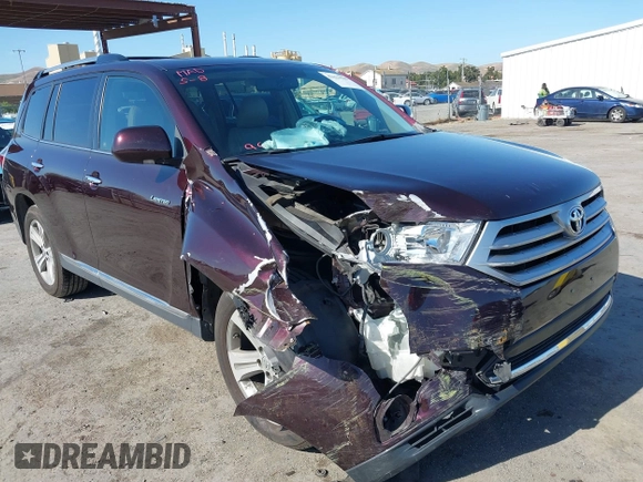 2013 Toyota Highlander Limited z VIN 5TDDK3EH7DS276173, wystawiony jako IAAI lot #42223590 z przebiegiem 45 821 mil mil oraz . Historia ofert i sprzedaży dostępna na DreamBid. Obrazek 1.