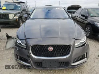 2017 Jaguar XF 20d Prestige with VIN SAJBE4BN4HCY23617, listed as a Copart auction lot 37232073 with 111,193 mi miles. Bid and sale history available at carsss.com. Image 5.