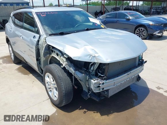2021 Chevrolet Blazer LT z VIN 3GNKBCR47MS577835, wystawiony jako IAAI lot #42222310 z przebiegiem 26 030 mil mil oraz . Historia ofert i sprzedaży dostępna na DreamBid. Obrazek 6.