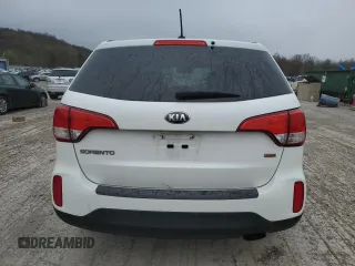 2015 Kia Sorento LX with VIN 5XYKTCA68FG595090, listed as a Copart auction lot 52178005 with 174,032 mi miles and Salvage Title. Bid and sale history available at carsss.com. Image 6.