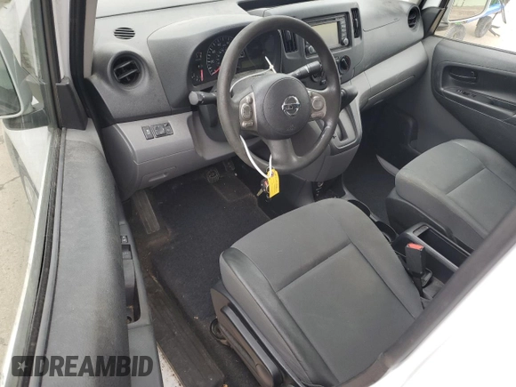 2014 Nissan NV200 S z VIN 3N6CM0KN3EK700375, wystawiony jako Copart lot #57416565 z przebiegiem 67 564 mil mil oraz Szkoda całkowita • Salvage title. Historia ofert i sprzedaży dostępna na DreamBid. Obrazek 8.