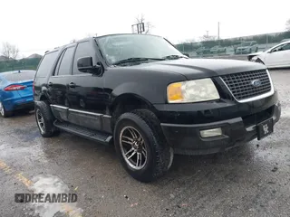 2003 Ford Expedition Special Service with VIN 1FMFU15L43LC27293, listed as a IAAI auction lot 41447025 with 250,000 mi miles. Bid and sale history available at carsss.com. Image 1.