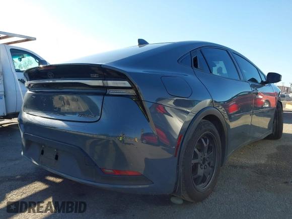 2024 Toyota Prius SE z VIN JTDACACU4R3013796, wystawiony jako IAAI lot #41866441 z przebiegiem 49 837 mil mil oraz . Historia ofert i sprzedaży dostępna na DreamBid. Obrazek 4.
