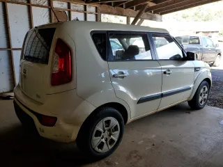 2012 Kia Soul with VIN KNDJT2A59C7380419, listed as a Copart auction lot 82353264 with 125,594 mi miles and Clean Title. Bid and sale history available at carsss.com. Image 3.