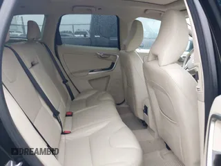 2016 Volvo XC60 T5 Drive-E Premier с VIN YV440MDKXG2825947, выставлен на аукционе IAAI как лот 42439589 с пробегом 148 889 миль миль и . История ставок и продаж доступна на DreamBid. Изображение 8.