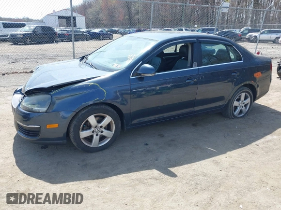2009 Volkswagen Jetta SE с VIN 3VWRZ71K69M024624, выставлен на аукционе IAAI как лот 41919261 с пробегом 141 601 миль миль и . История ставок и продаж доступна на DreamBid. Изображение 17.