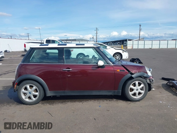2003 MINI Hardtop with VIN WMWRC33493TC45557, listed as a IAAI auction lot 41868476 with 114,848 mi miles and . Bid and sale history available at DreamBid. Image 14.
