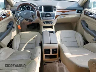 2013 Mercedes-Benz M 350 z VIN 4JGDA5JB7DA252092, wystawiony jako Copart lot #57122915 z przebiegiem 71 502 mil mil oraz Szkoda całkowita • Salvage title. Historia ofert i sprzedaży dostępna na DreamBid. Obrazek 8.