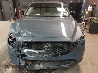 2022 Mazda CX-5 2.5 S Preferred Package with VIN JM3KFBCM7N0532765, listed as a IAAI auction lot 41576385 with 27,164 mi miles. Bid and sale history available at carsss.com. Image 6.