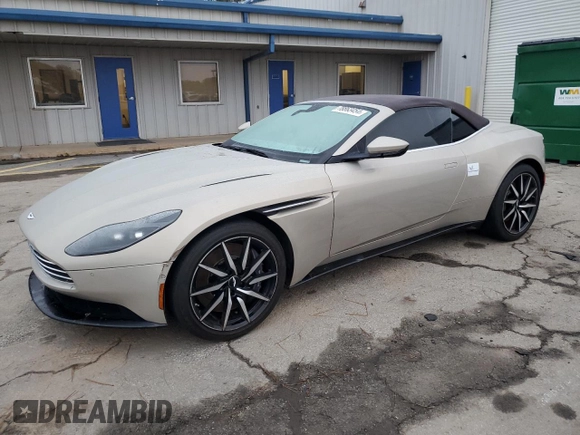 2020 Aston Martin DB11 z VIN SCFRMFCW5LGM08456, wystawiony jako Copart lot #78863454 z przebiegiem Nie podano mil oraz Szkoda całkowita • Salvage title. Historia ofert i sprzedaży dostępna na DreamBid. Obrazek 1.