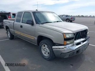 2003 Chevrolet Silverado 1500 LT with VIN 2GCEK19T131364293, listed as a IAAI auction lot 42025176 with 291,932 mi miles. Bid and sale history available at carsss.com. Image 1.