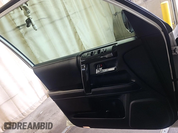 2023 Toyota 4Runner TRD Pro z VIN JTELU5JR4P6107986, wystawiony jako IAAI lot #42575841 z przebiegiem 8 950 mil mil oraz . Historia ofert i sprzedaży dostępna na DreamBid. Obrazek 5.