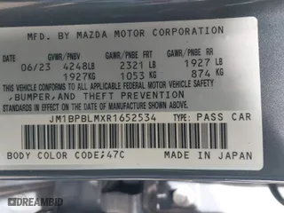 2024 Mazda Mazda3 Hatchback 2.5 S Carbon Edition with VIN JM1BPBLMXR1652534, listed as a IAAI auction lot 41681502 with 17,266 mi miles. Bid and sale history available at carsss.com. Image 9.