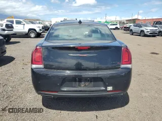2022 Chrysler 300 S z VIN 2C3CCABG2NH111659, wystawiony jako Copart lot #50275975 z przebiegiem 34 926 mil mil oraz Szkoda całkowita • Salvage title. Historia ofert i sprzedaży dostępna na DreamBid. Obrazek 6.