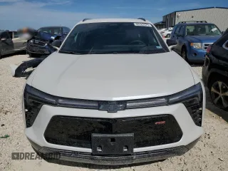 2024 Chevrolet Blazer EV eAWD RS z VIN 3GNKDCRJ3RS255118, wystawiony jako Copart lot #49162575 z przebiegiem 3132 mil mil oraz Szkody całkowita. Historia ofert i sprzedaży dostępna na DreamBid. Obrazek 5.