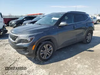 2023 Kia Seltos S z VIN KNDEU2AA9P7439213, wystawiony jako Copart lot #47487735 z przebiegiem 20 392 mil mil oraz Szkoda całkowita • Salvage title. Historia ofert i sprzedaży dostępna na DreamBid. Obrazek 1.