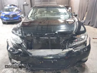 2011 Lexus LS 460 with VIN JTHCL5EF0B5008943, listed as a IAAI auction lot 41919108 with 304,511 mi miles and . Bid and sale history available at DreamBid. Image 13.