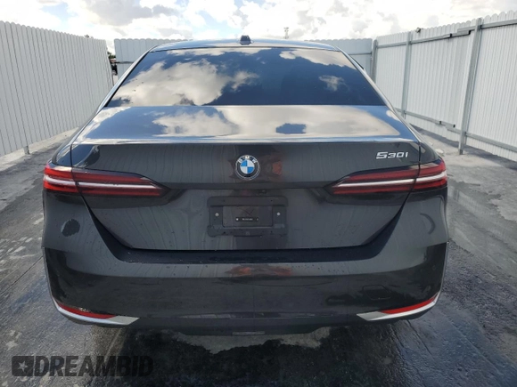 2024 BMW 5 Series 530i with VIN WBA43FJ0XRCR49428, listed as a Copart auction lot 46817345 with 22,219 mi miles and Clean Title. Bid and sale history available at carsss.com. Image 6.