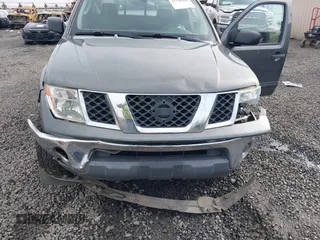 2007 Nissan Frontier SE z VIN 1N6AD06U97C442798, wystawiony jako IAAI lot #41548424 z przebiegiem 230 153 mil mil oraz . Historia ofert i sprzedaży dostępna na DreamBid. Obrazek 12.