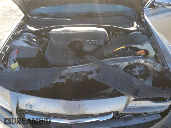 2014 Chrysler 300 C with VIN 2C3CCAKG7EH201101, listed as a Copart auction lot 80745914 with 76,126 mi miles and Salvage Title. Bid and sale history available at carsss.com. Image 13.