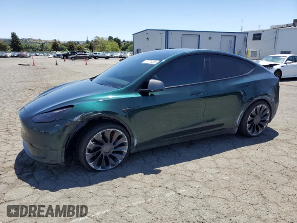 2022 Tesla Model Y Performance z VIN 7SAYGDEF2NF573979, wystawiony jako Copart lot #57778265 z przebiegiem 49 232 mil mil oraz Szkoda całkowita • Salvage title. Historia ofert i sprzedaży dostępna na DreamBid. Obrazek 1.
