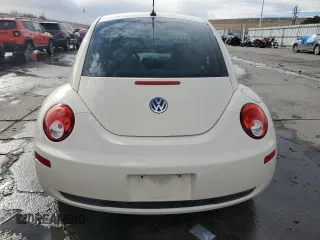 2009 Volkswagen New Beetle Coupe S with VIN 3VWPW31C99M518039, listed as a Copart auction lot 89216305 with 85,566 mi miles and Salvage Title. Bid and sale history available at carsss.com. Image 6.