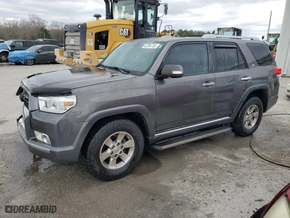 2011 Toyota 4Runner SR5 with VIN JTEZU5JR8B5024778, listed as a Copart auction lot 47294765 with 312,273 mi miles and Salvage Title. Bid and sale history available at carsss.com. Image 1.