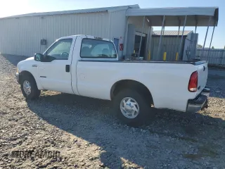 2000 Ford Super Duty F-250 XL with VIN 1FTNF20F1YEE22751, listed as a Copart auction lot 75277264 with 353,884 mi miles and Salvage Title. Bid and sale history available at carsss.com. Image 2.