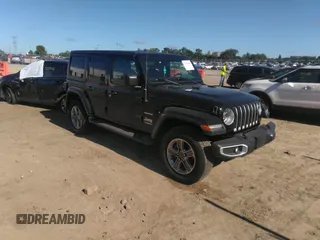 2021 Jeep Wrangler Unlimited Sahara z VIN 1C4HJXEG4MW506447, wystawiony jako IAAI lot #37418105 z przebiegiem 38 973 mil mil oraz . Historia ofert i sprzedaży dostępna na DreamBid. Obrazek 1.