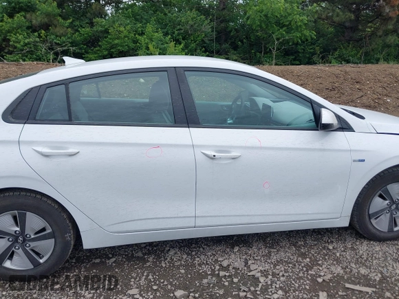 2020 Hyundai Ioniq Blue с VIN KMHC65LC8LU215813, выставлен на аукционе IAAI как лот 42344641 с пробегом 79 553 миль миль и . История ставок и продаж доступна на DreamBid. Изображение 13.